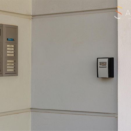 Spáta Akali Apartment Airport By Airstay מראה חיצוני תמונה
