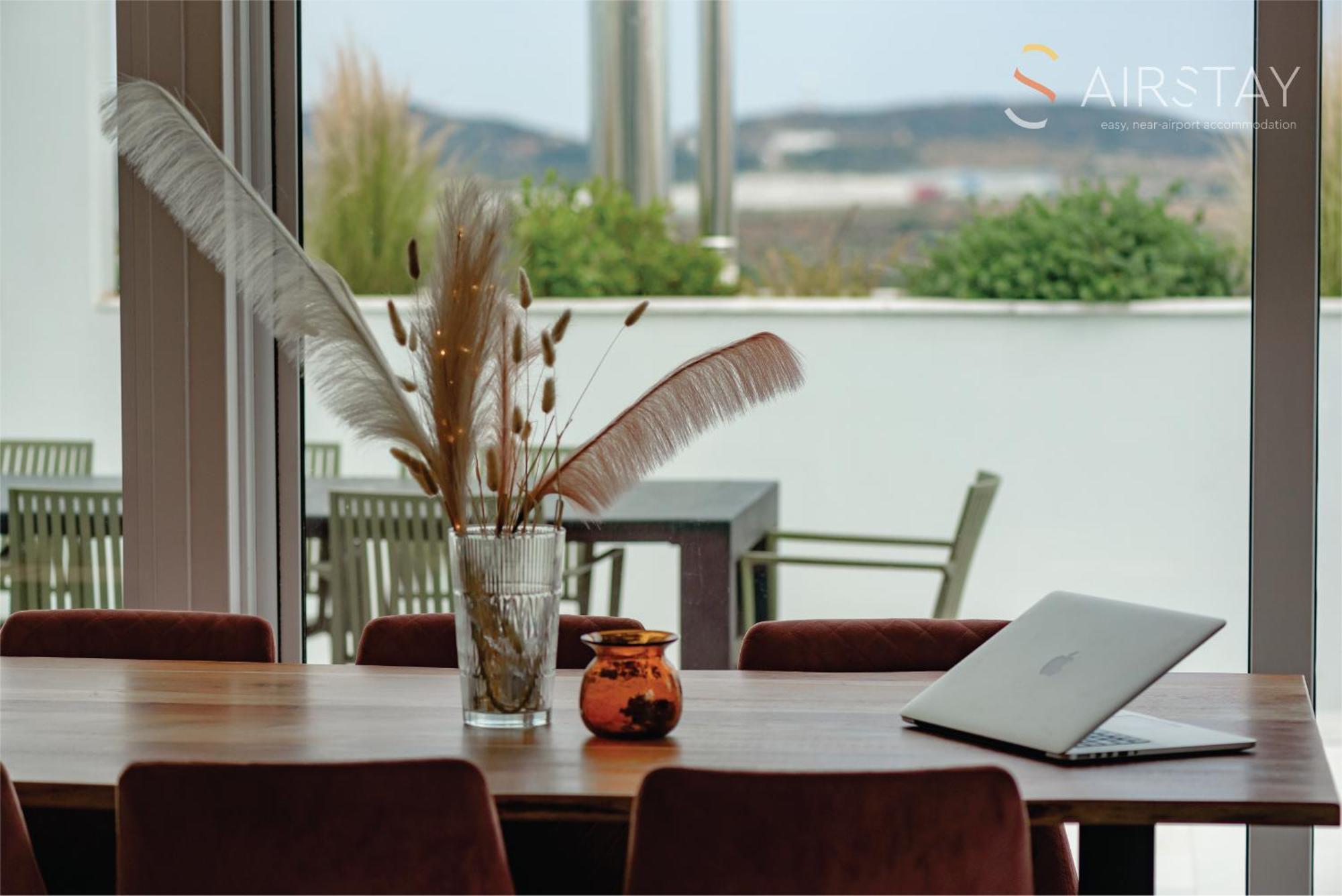 Spáta Akali Apartment Airport By Airstay מראה חיצוני תמונה